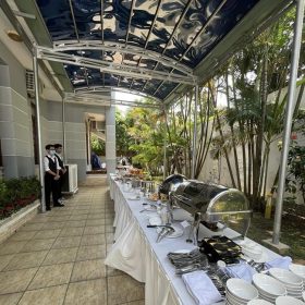 tổ chức tiệc tại nhà
