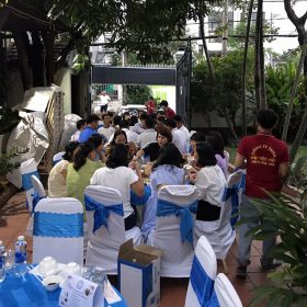 tổ chức tiệc tại nhà