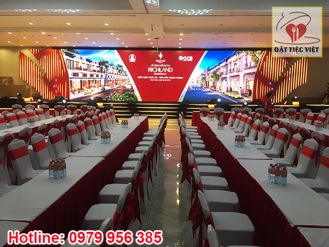 tổ chức tiệc liên hoan công ty chuyên nghiệp
