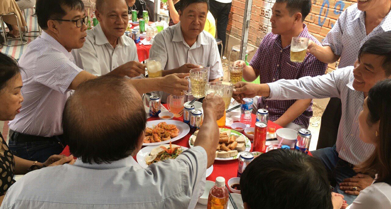 Đặt tiệc tại nhà Quận 12