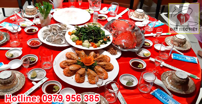 Thực đơn tiệc tất niên
