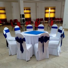 đặt tiệc tại nhà uy tín