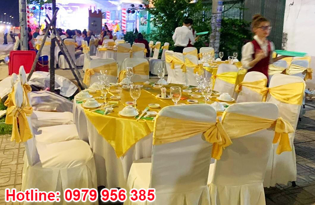 tổ chức tiệc vào nhà mới