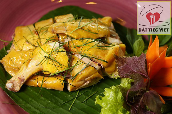 Gà hấp lá chanh Gà hấp lá chanh