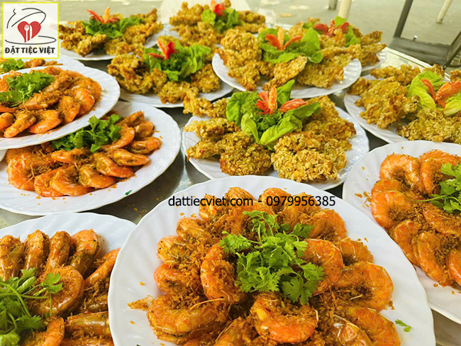 Tổ chức tiệc tân gia trọn gói