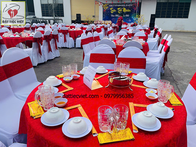 tổ chức tiệc tận nơi chuyên nghiệp