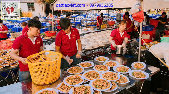 Đặt nấu tiệc tại nhà giá rẻ ở đâu