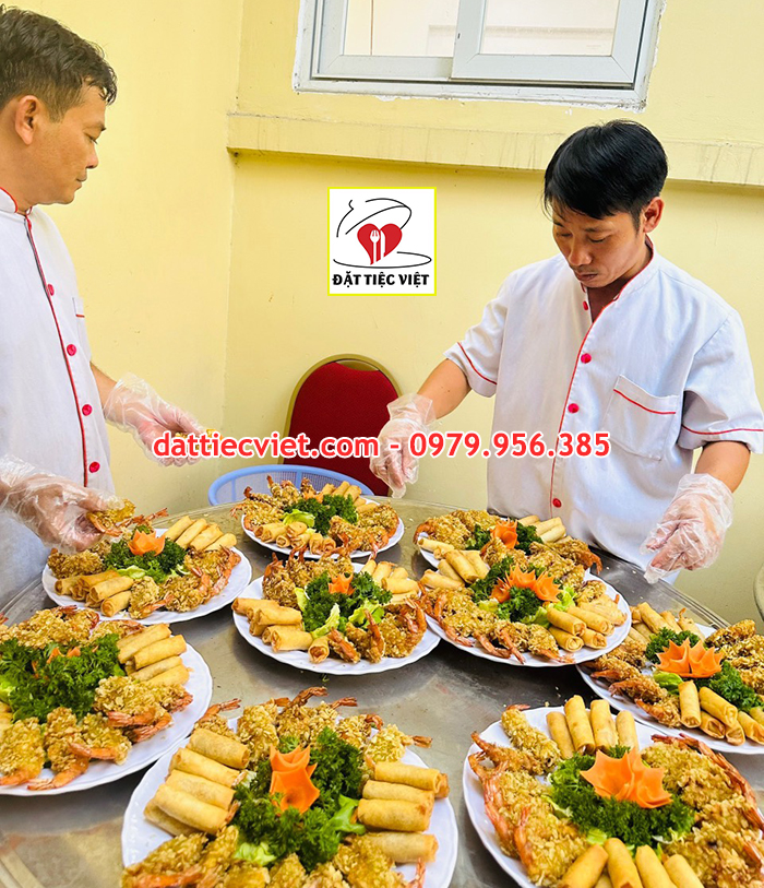 Đặt tiệc tại nhà phường Phú Thọ Hòa