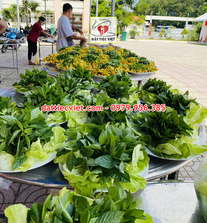 đặt tiệc tại nhà phường Tân Phú