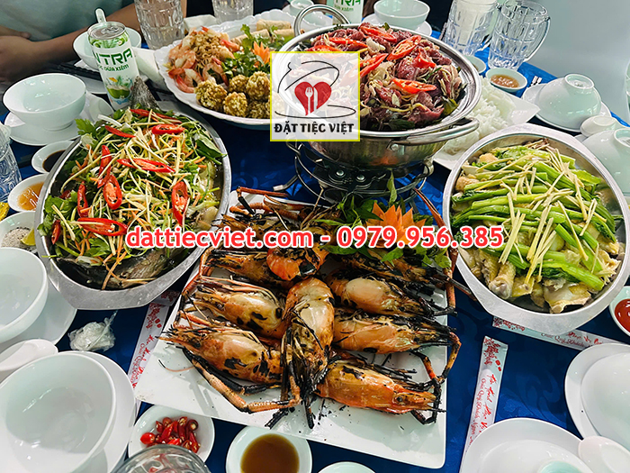 Đặt tiệc tại nhà phường Bình Trưng