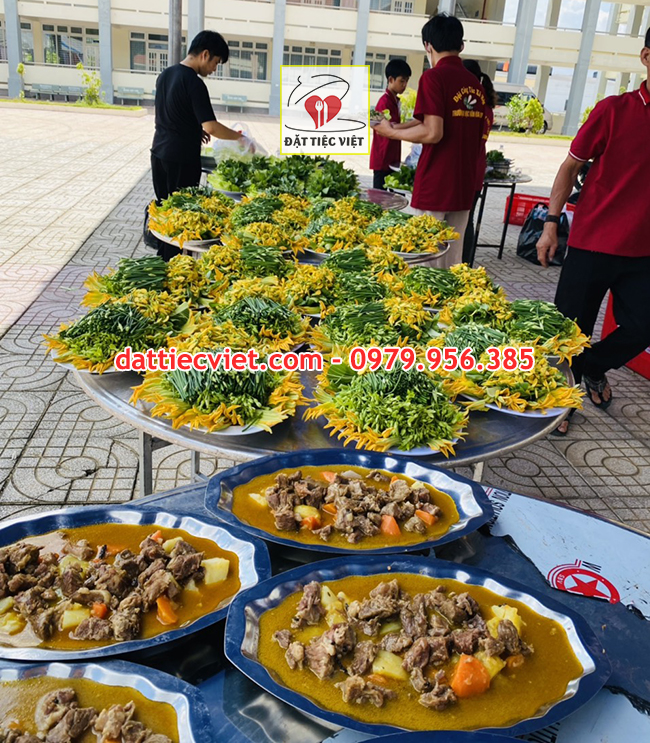 Nấu tiệc tận nơi phường Phú Thạnh