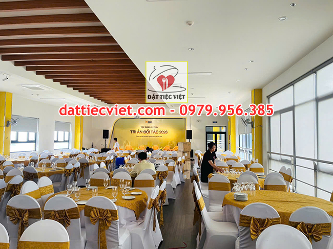 Tiệc công ty